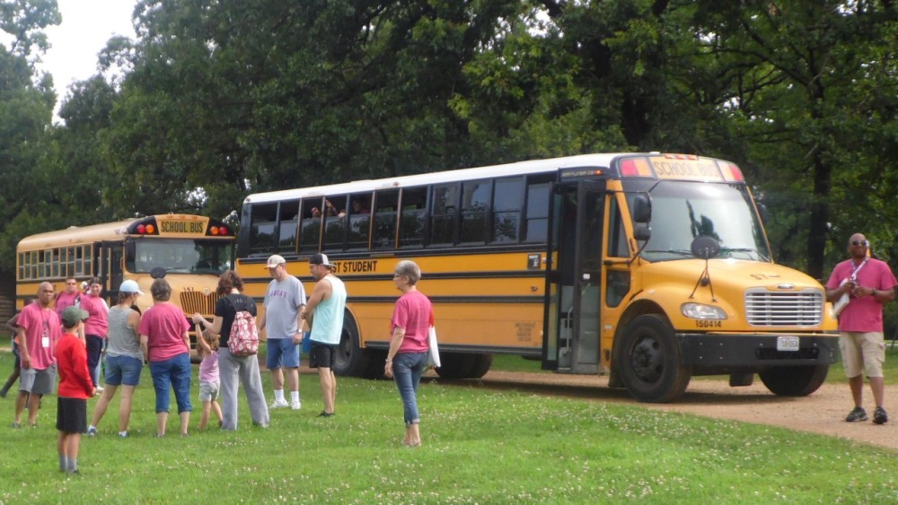 Camp Bus Monitor Volunteers | VOMO
